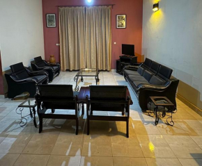 KWEZI S Apartments
